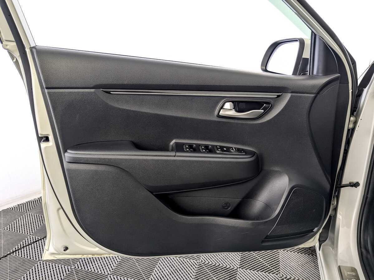 Б/У Киа Рио 2018 года. Фото: #13