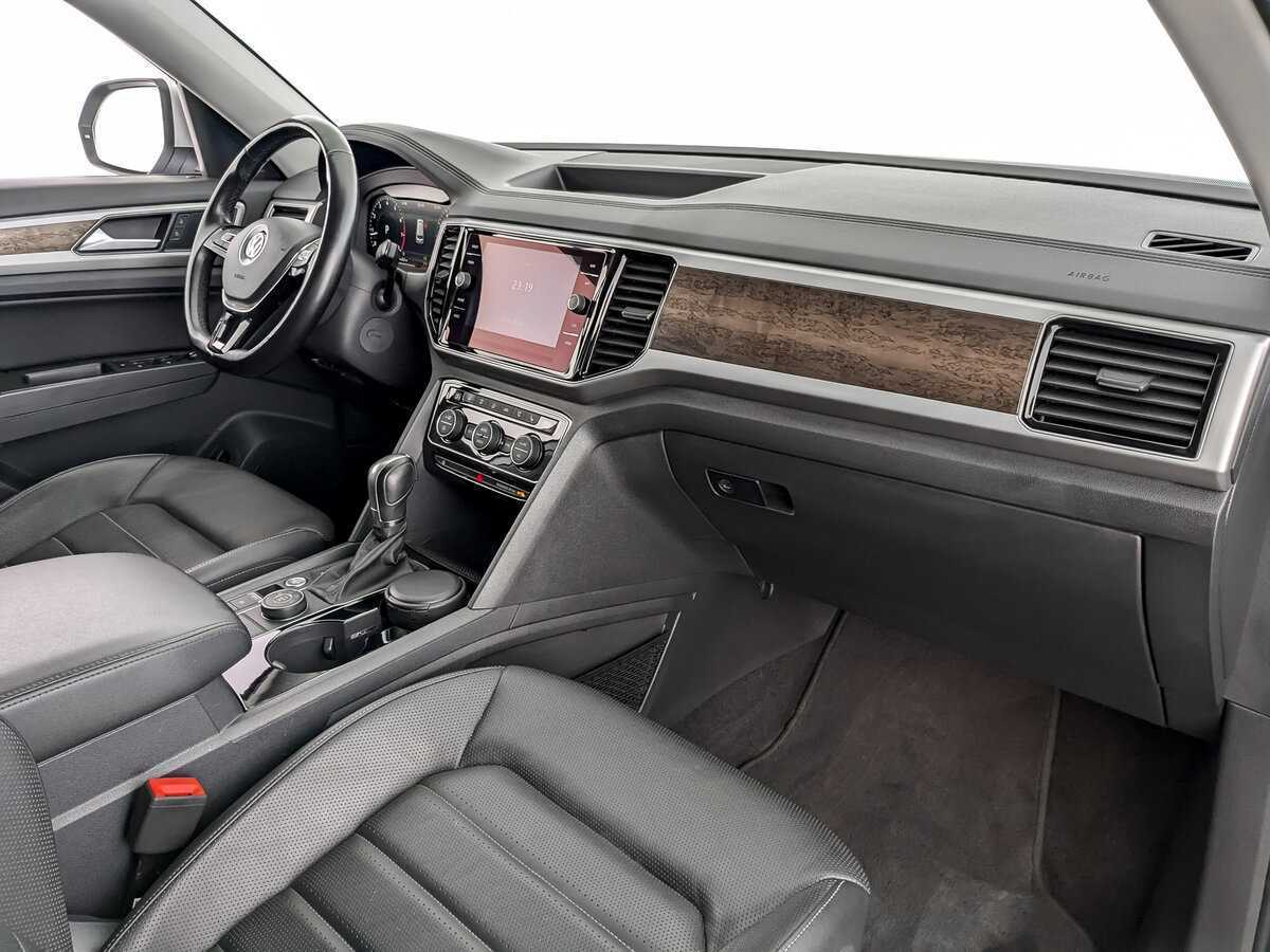 Volkswagen Teramont 2018 года с пробегом. Фото: #8