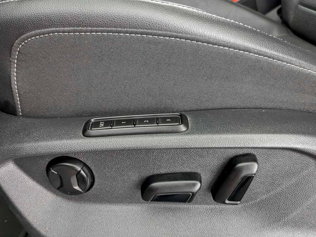 Volkswagen Teramont 2018 года с пробегом. Фото: #16