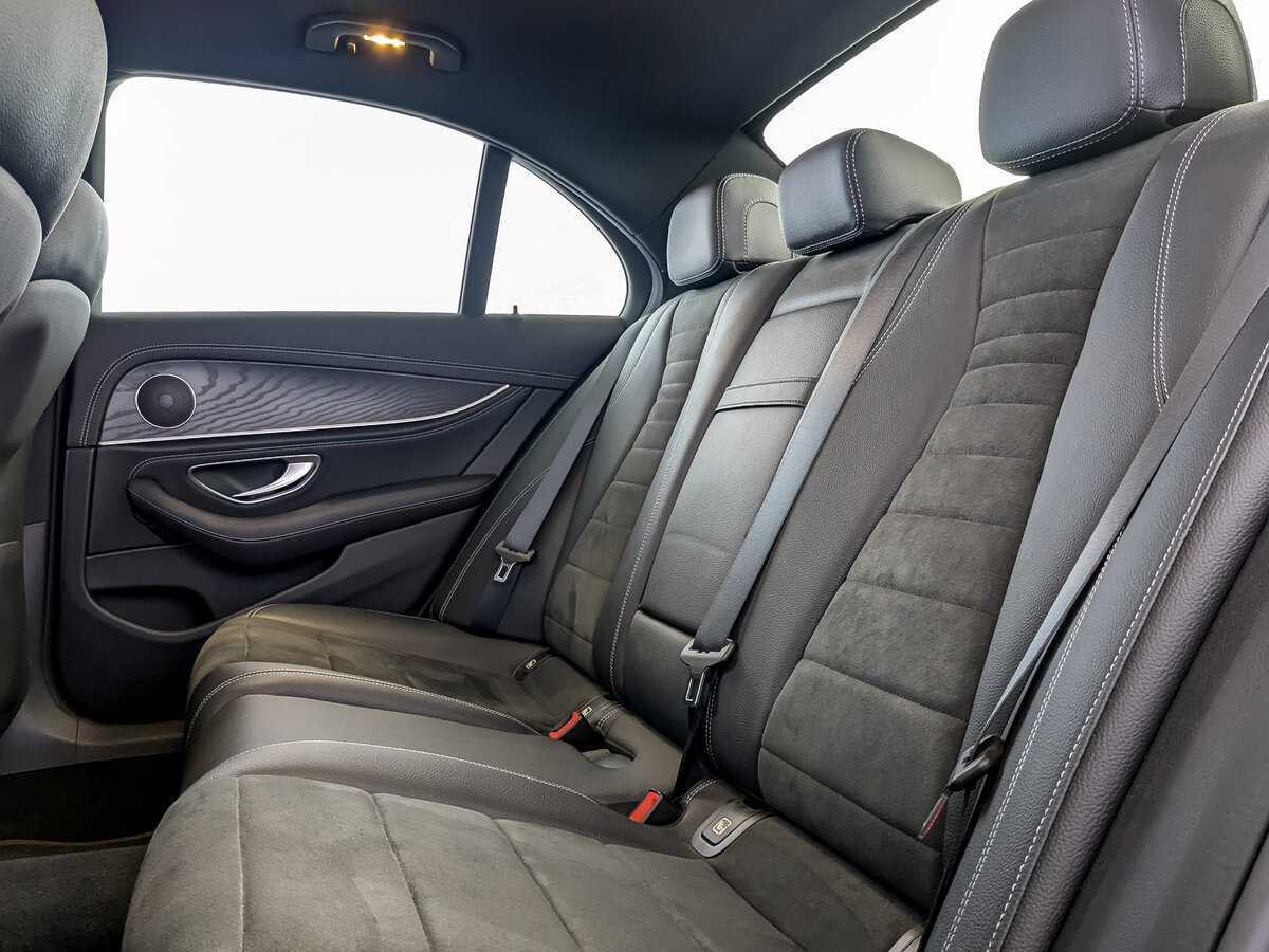 Mercedes-Benz E-Класс 2021 года с пробегом. Фото: #9