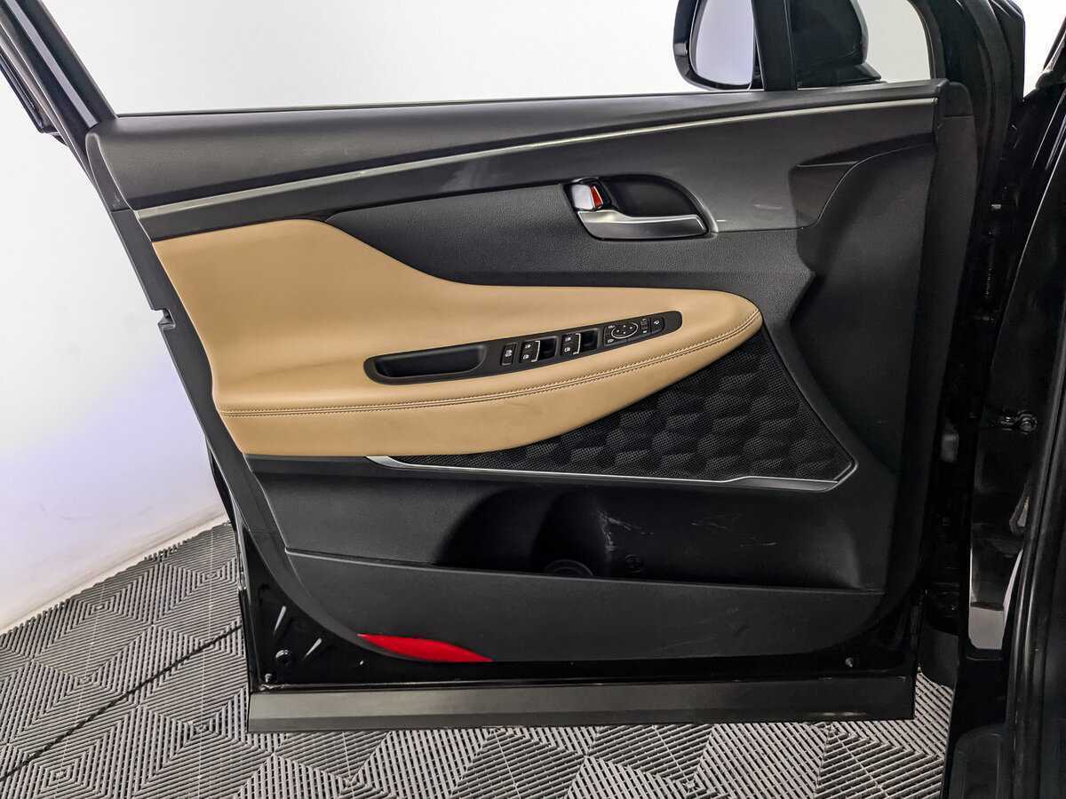 Hyundai Santa Fe 2023 года с пробегом. Фото: #14