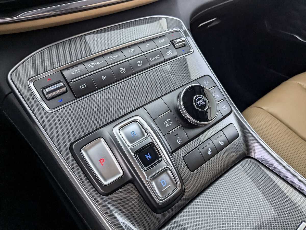 Hyundai Santa Fe 2023 года с пробегом. Фото: #16