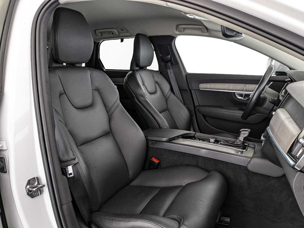 Volvo V90 Cross Country 2021 года с пробегом. Фото: #18