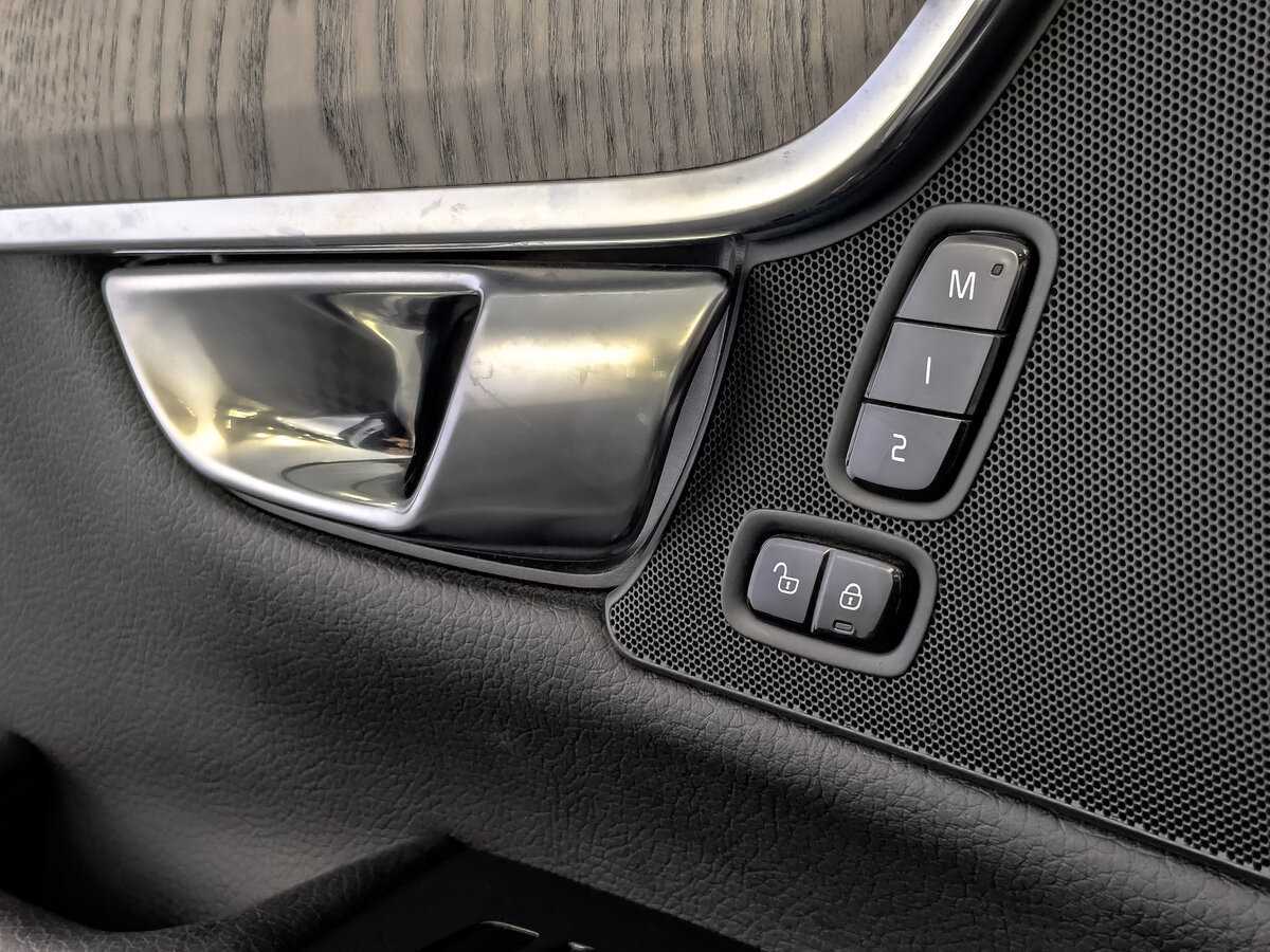 Volvo V90 Cross Country 2021 года с пробегом. Фото: #22