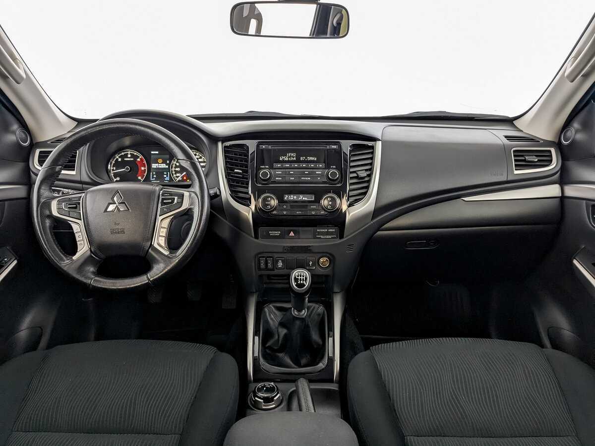 Mitsubishi Pajero Sport 2021 года с пробегом. Фото: #11