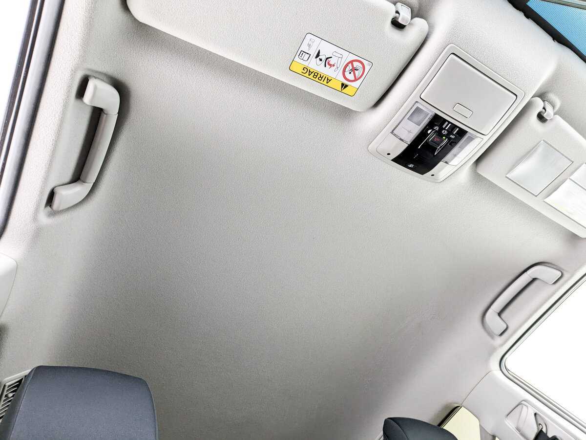 Toyota Land Cruiser Prado 2019 года с пробегом. Фото: #18