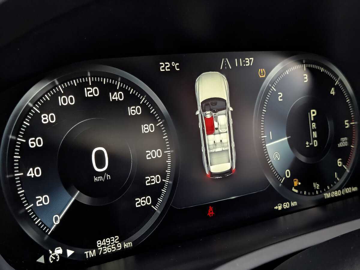 Volvo XC90 2018 года с пробегом. Фото: #11