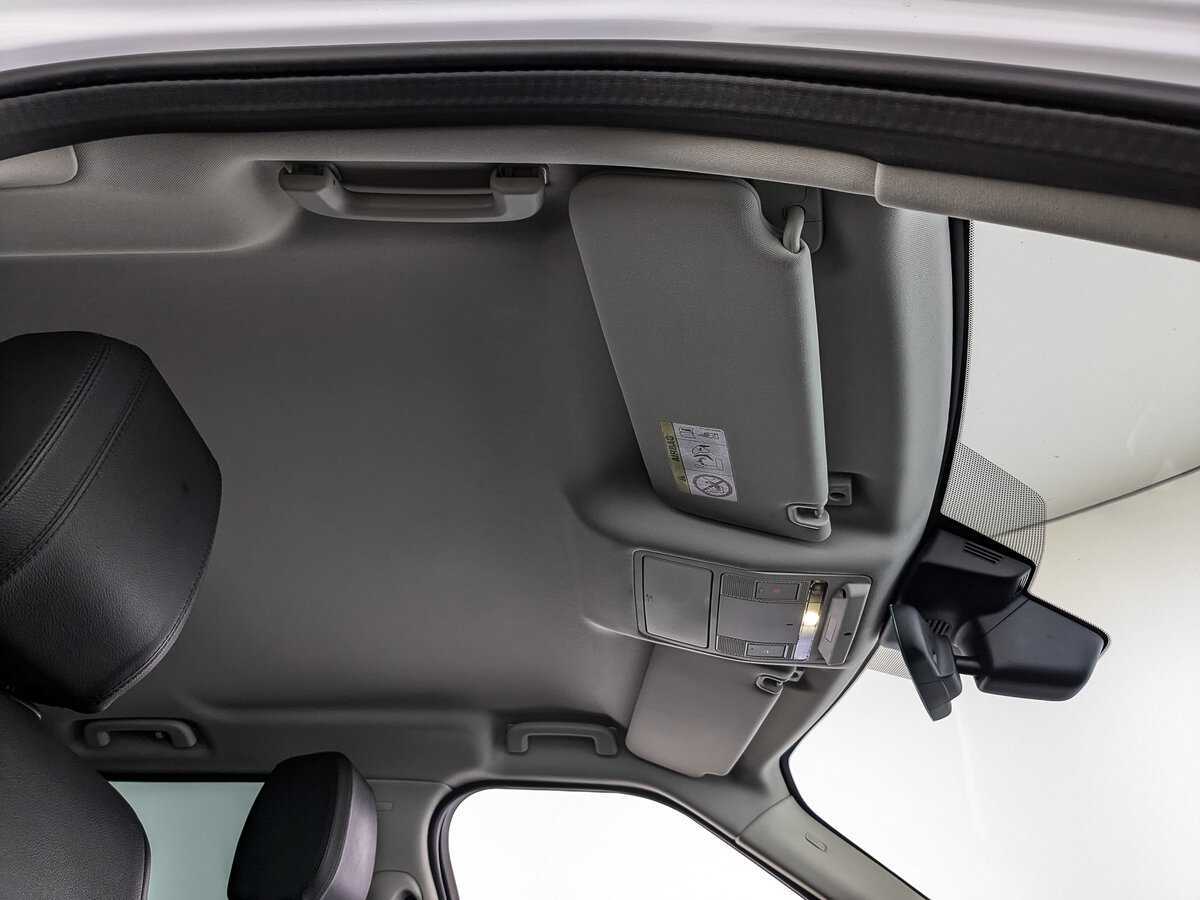 Land Rover Discovery 2019 года с пробегом. Фото: #18