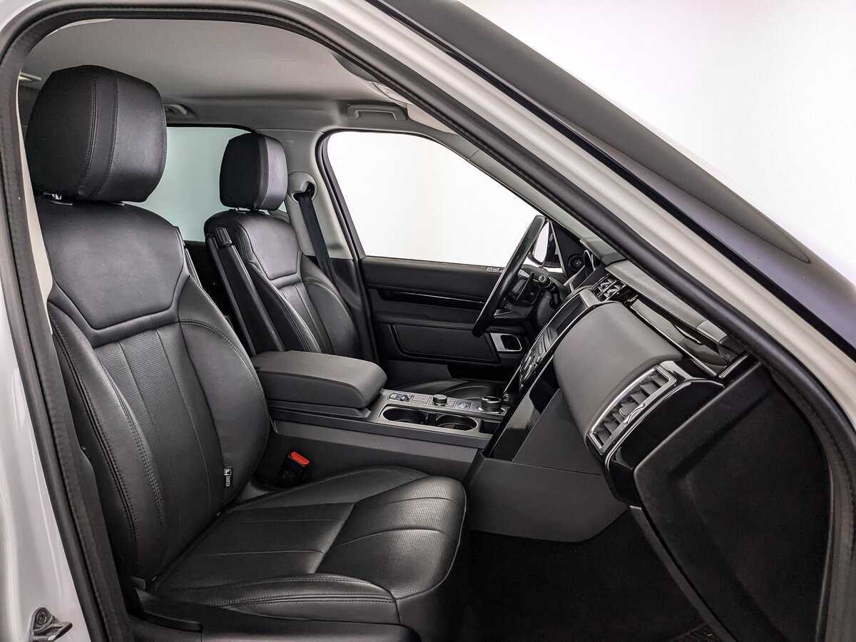 Land Rover Discovery 2019 года с пробегом. Фото: #19