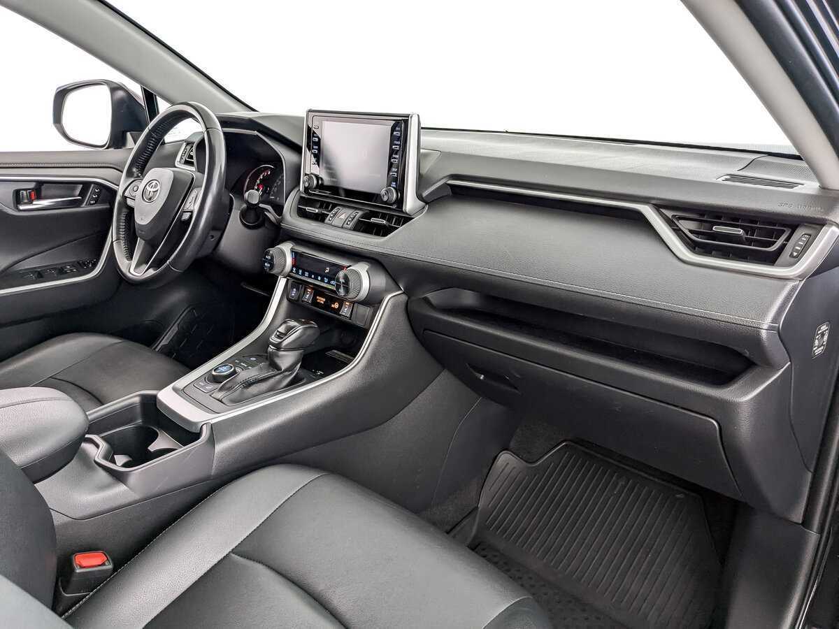 Toyota RAV4 2021 года с пробегом. Фото: #8