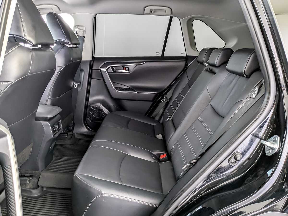 Toyota RAV4 2021 года с пробегом. Фото: #9