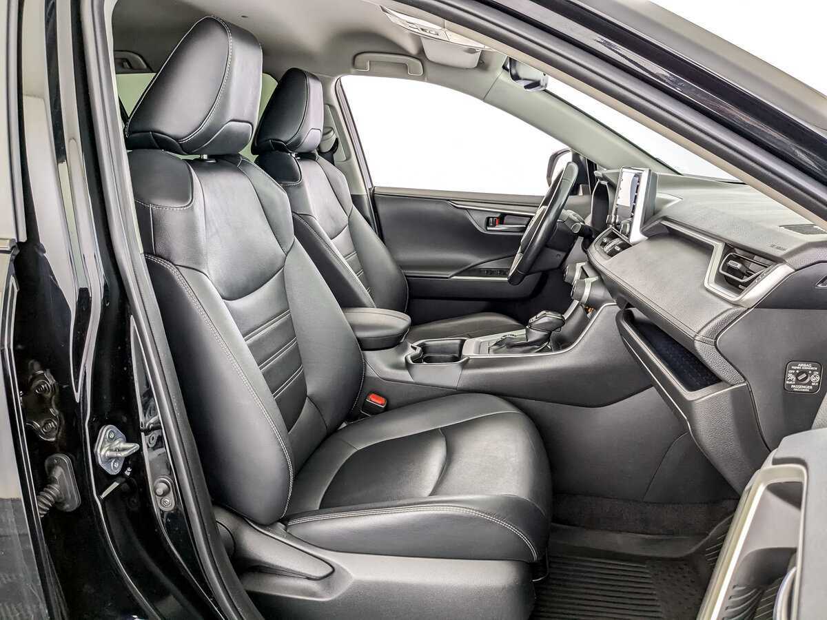 Toyota RAV4 2021 года с пробегом. Фото: #19