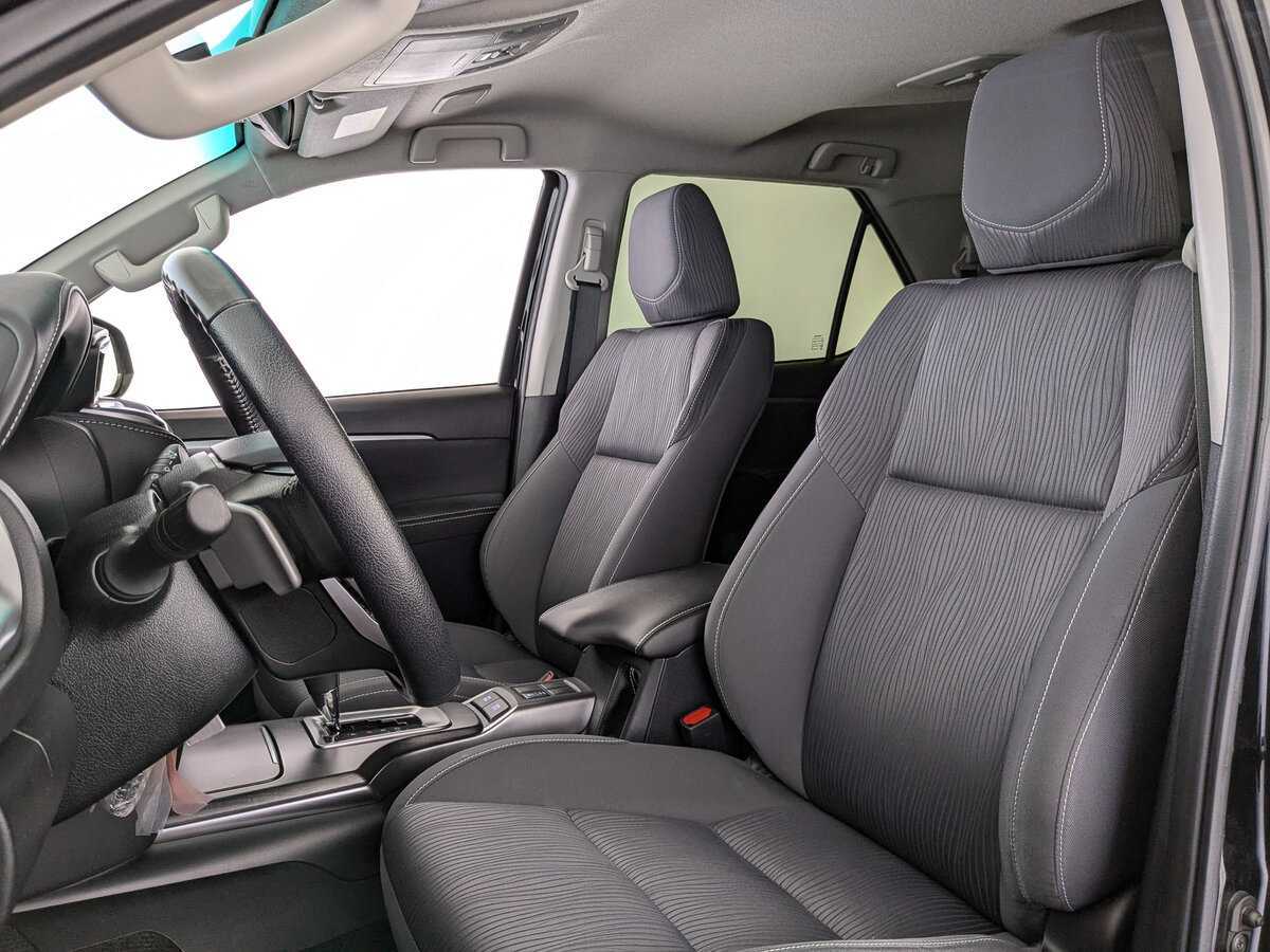 Toyota Fortuner 2021 года с пробегом. Фото: #15
