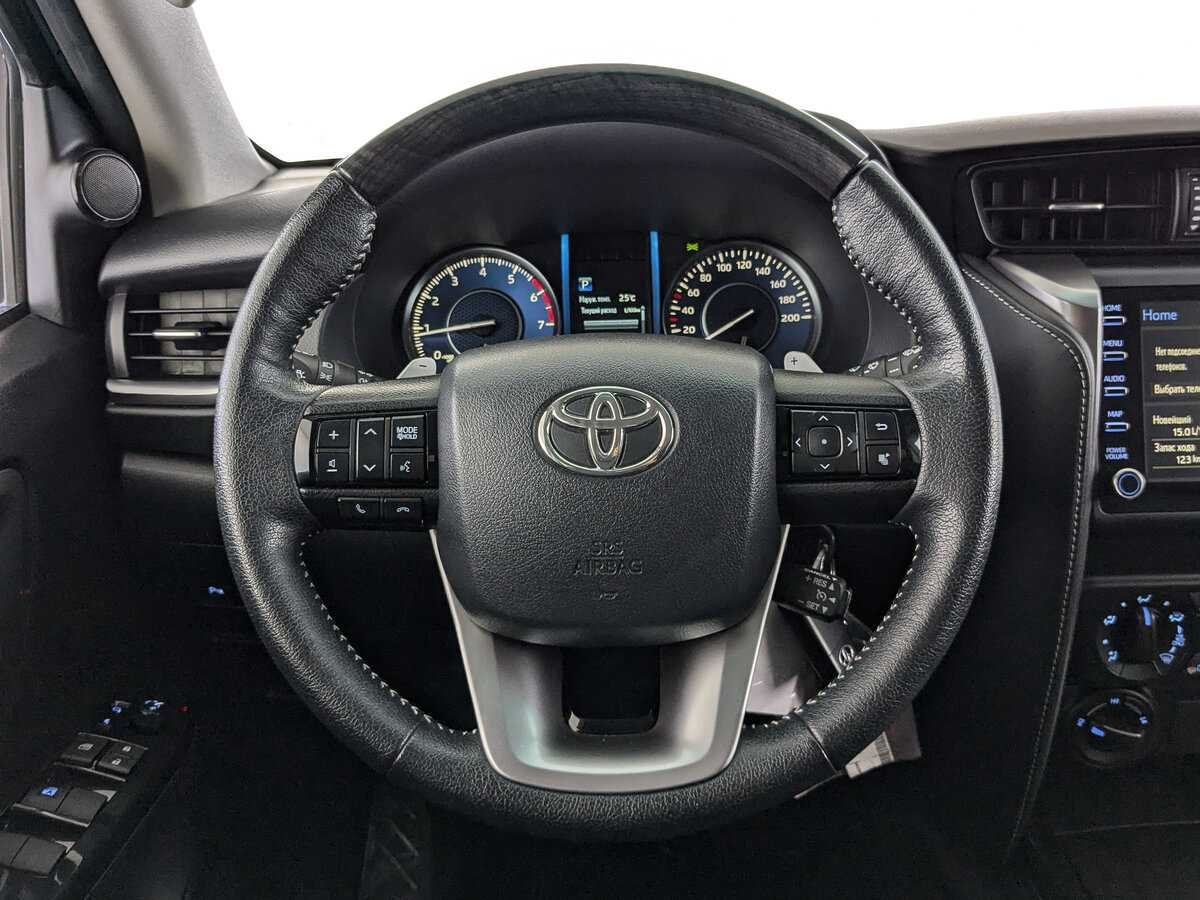 Toyota Fortuner 2021 года с пробегом. Фото: #17