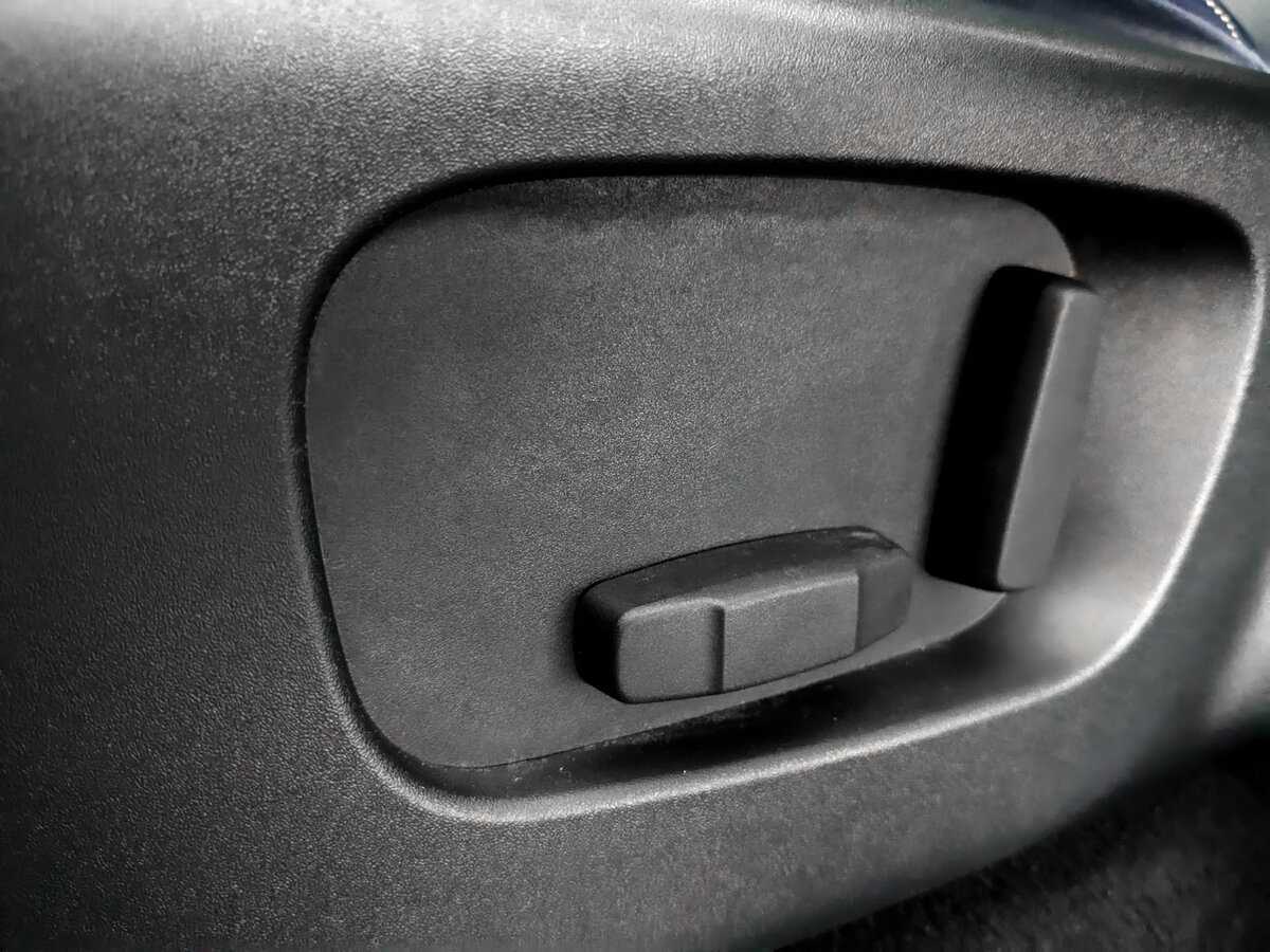 Land Rover Range Rover Velar 2017 года с пробегом. Фото: #15