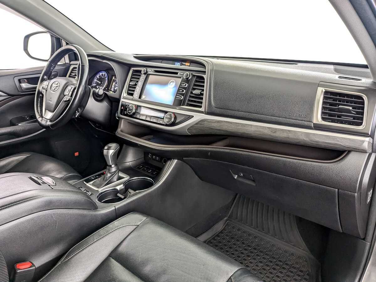 Toyota Highlander 2018 года с пробегом. Фото: #8