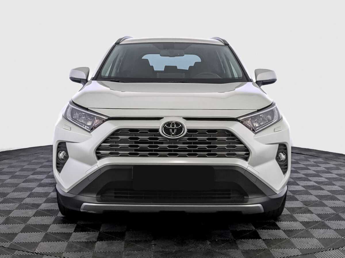 Toyota RAV4 2021 года с пробегом. Фото: #1