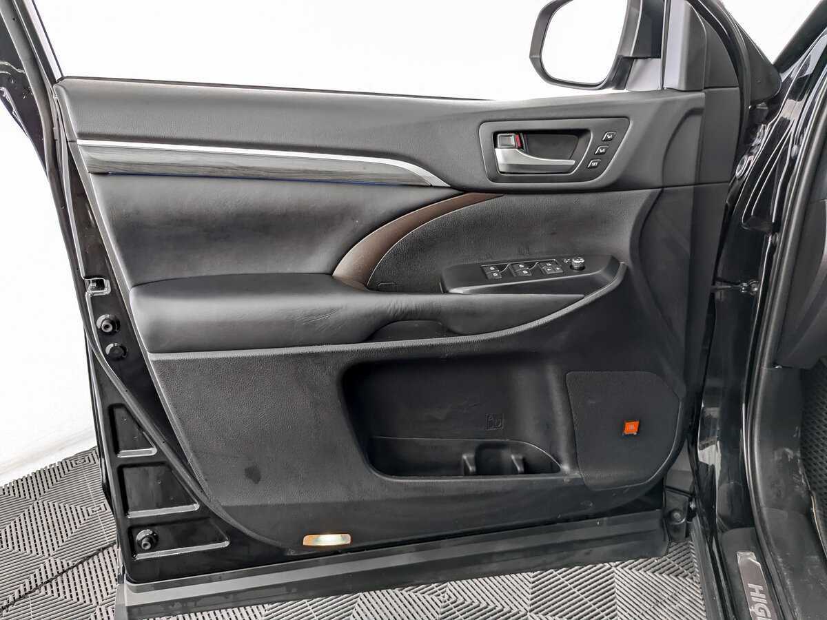 Toyota Highlander 2019 года с пробегом. Фото: #14