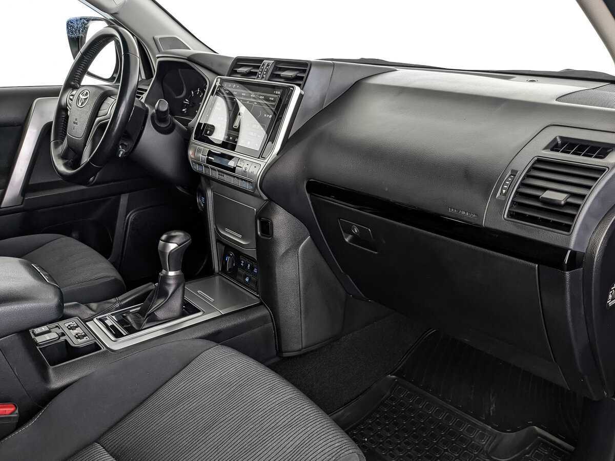 Toyota Land Cruiser Prado 2020 года с пробегом. Фото: #8