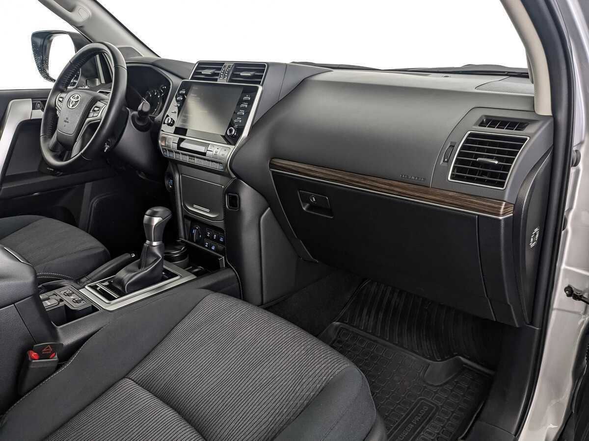 Toyota Land Cruiser Prado 2021 года с пробегом. Фото: #8