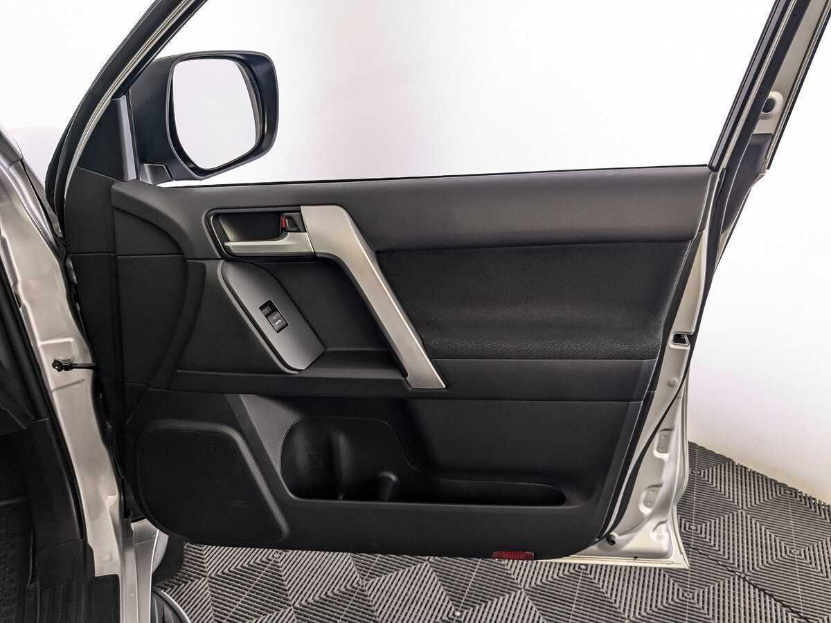 Toyota Land Cruiser Prado 2021 года с пробегом. Фото: #19