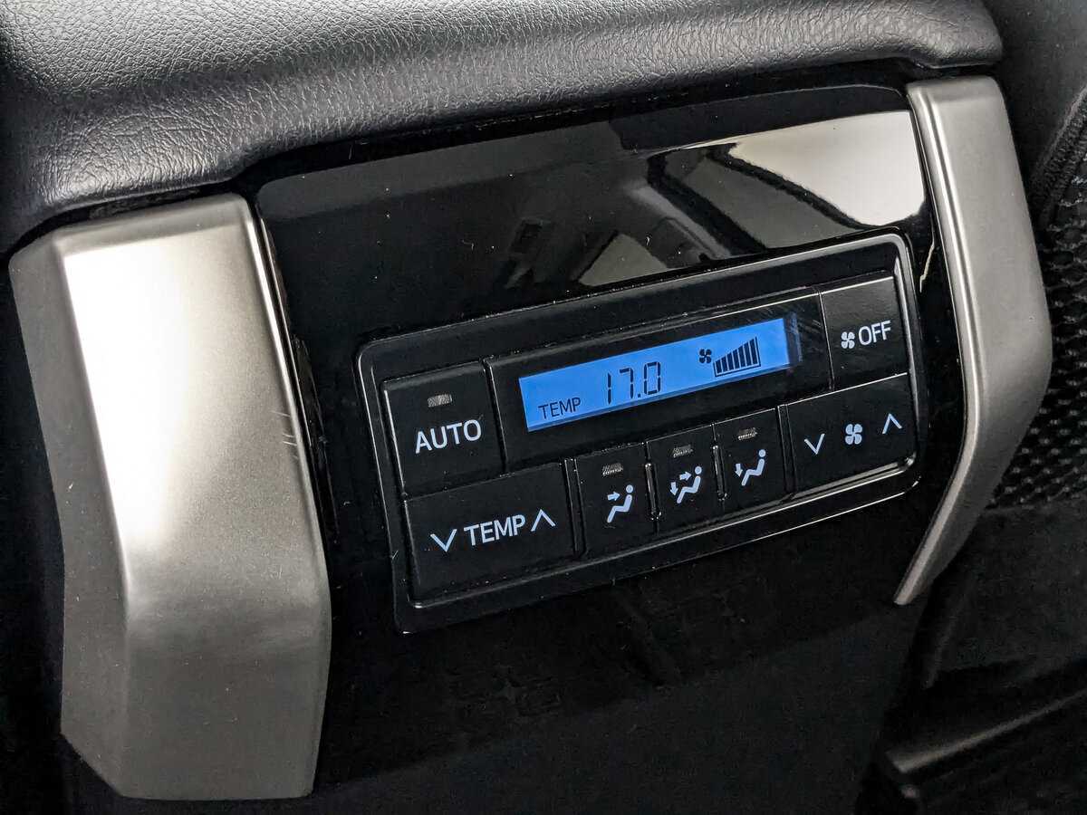 Toyota Land Cruiser Prado 2021 года с пробегом. Фото: #20