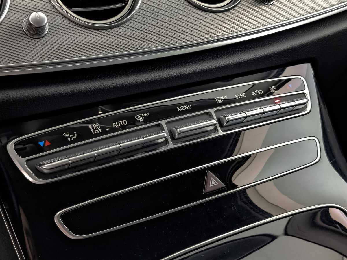 Mercedes-Benz E-Класс 2019 года с пробегом. Фото: #16