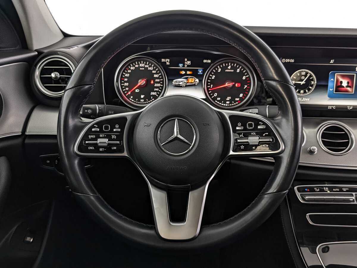 Mercedes-Benz E-Класс 2019 года с пробегом. Фото: #17