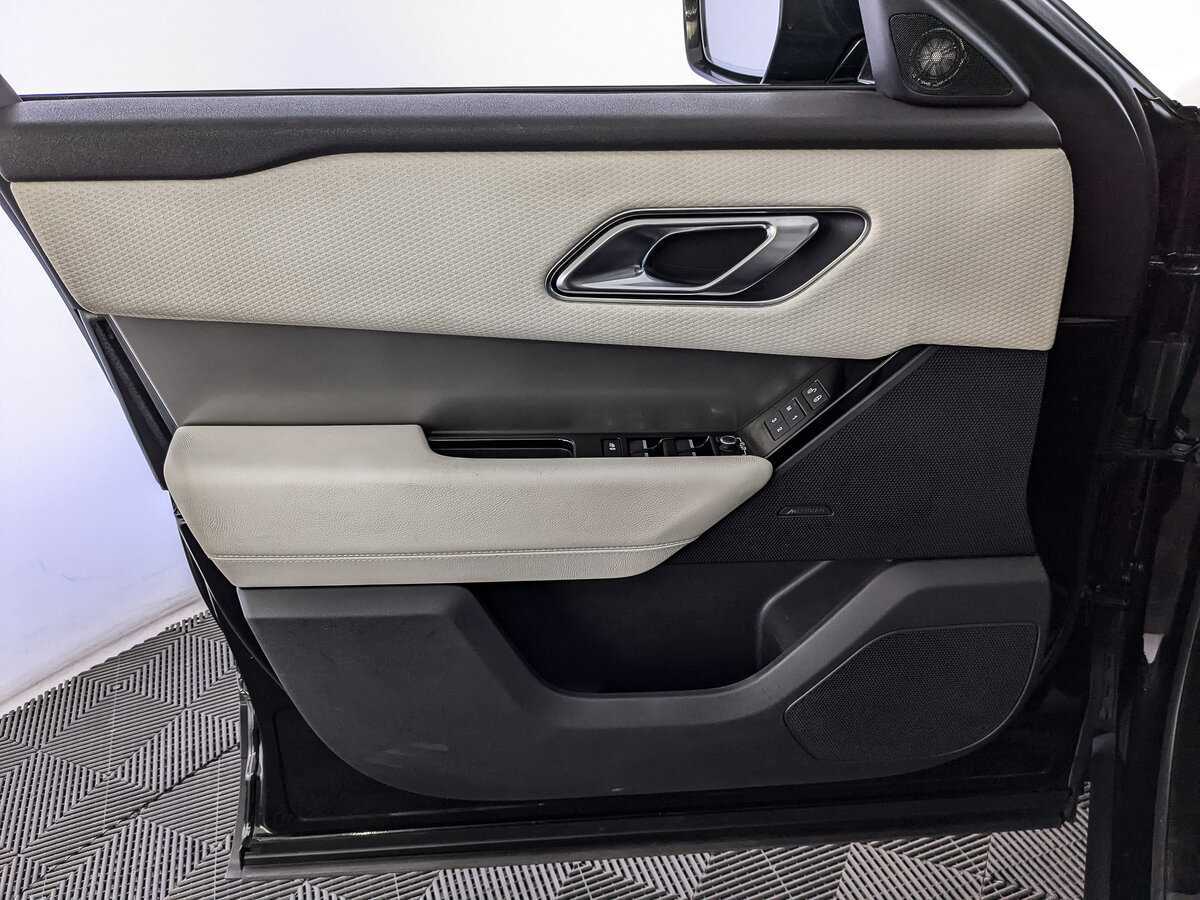 Land Rover Range Rover Velar 2018 года с пробегом. Фото: #13