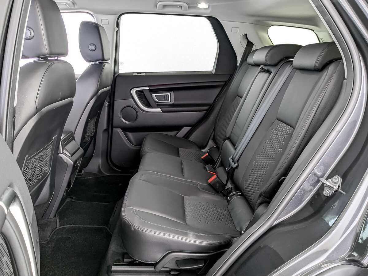 Land Rover Discovery Sport 2017 года с пробегом. Фото: #9