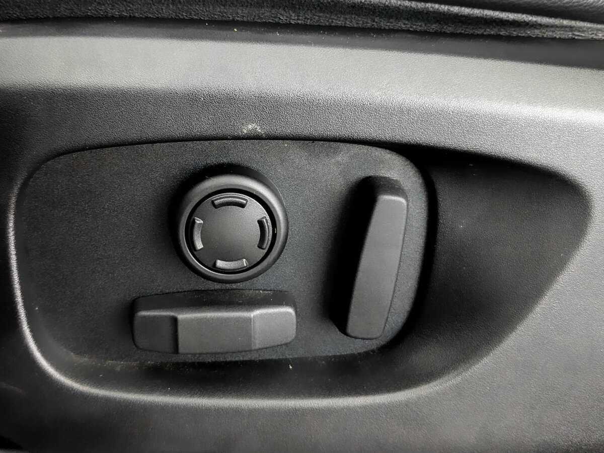 Land Rover Discovery Sport 2017 года с пробегом. Фото: #16