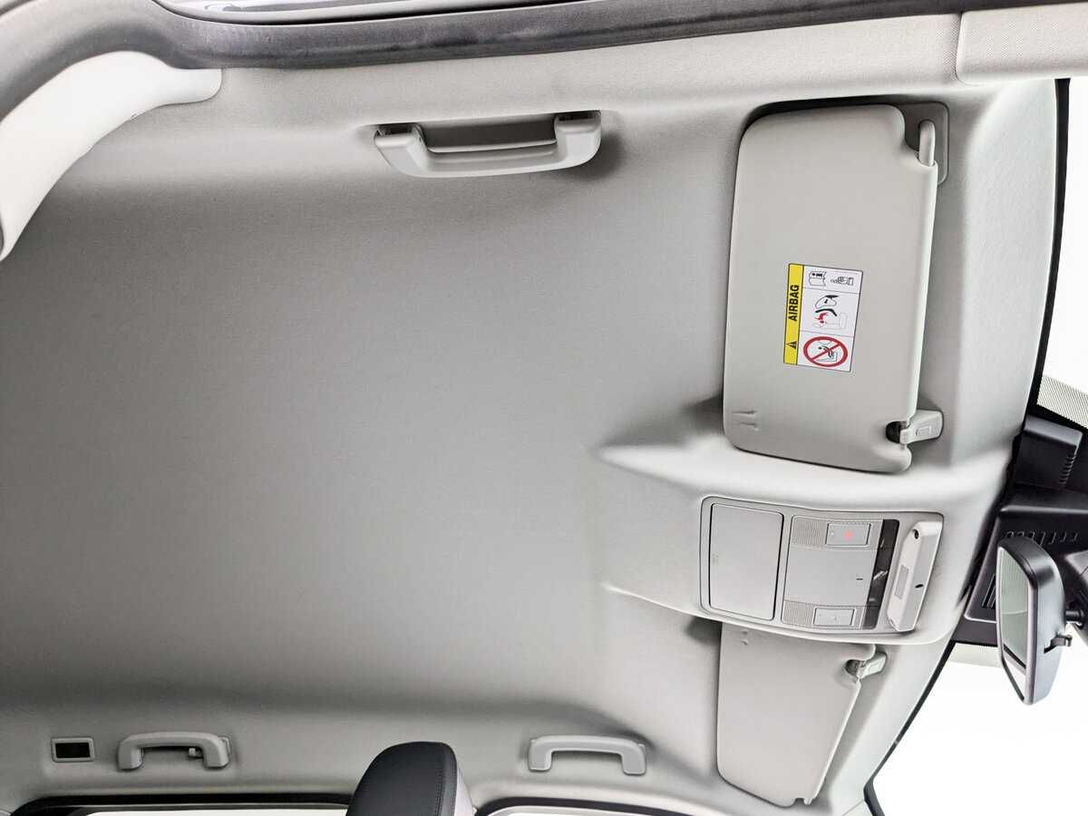 Land Rover Discovery Sport 2017 года с пробегом. Фото: #18