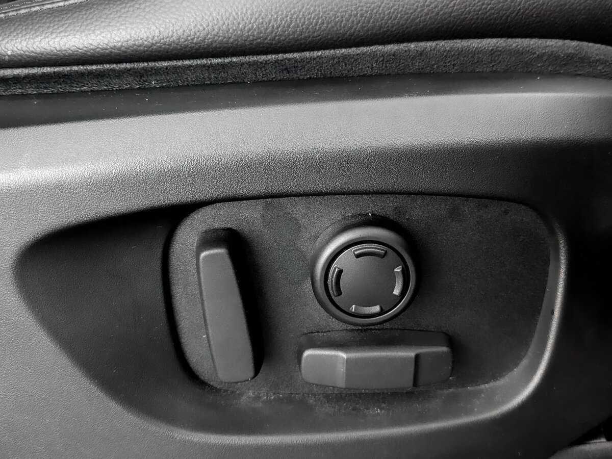 Land Rover Discovery Sport 2017 года с пробегом. Фото: #20