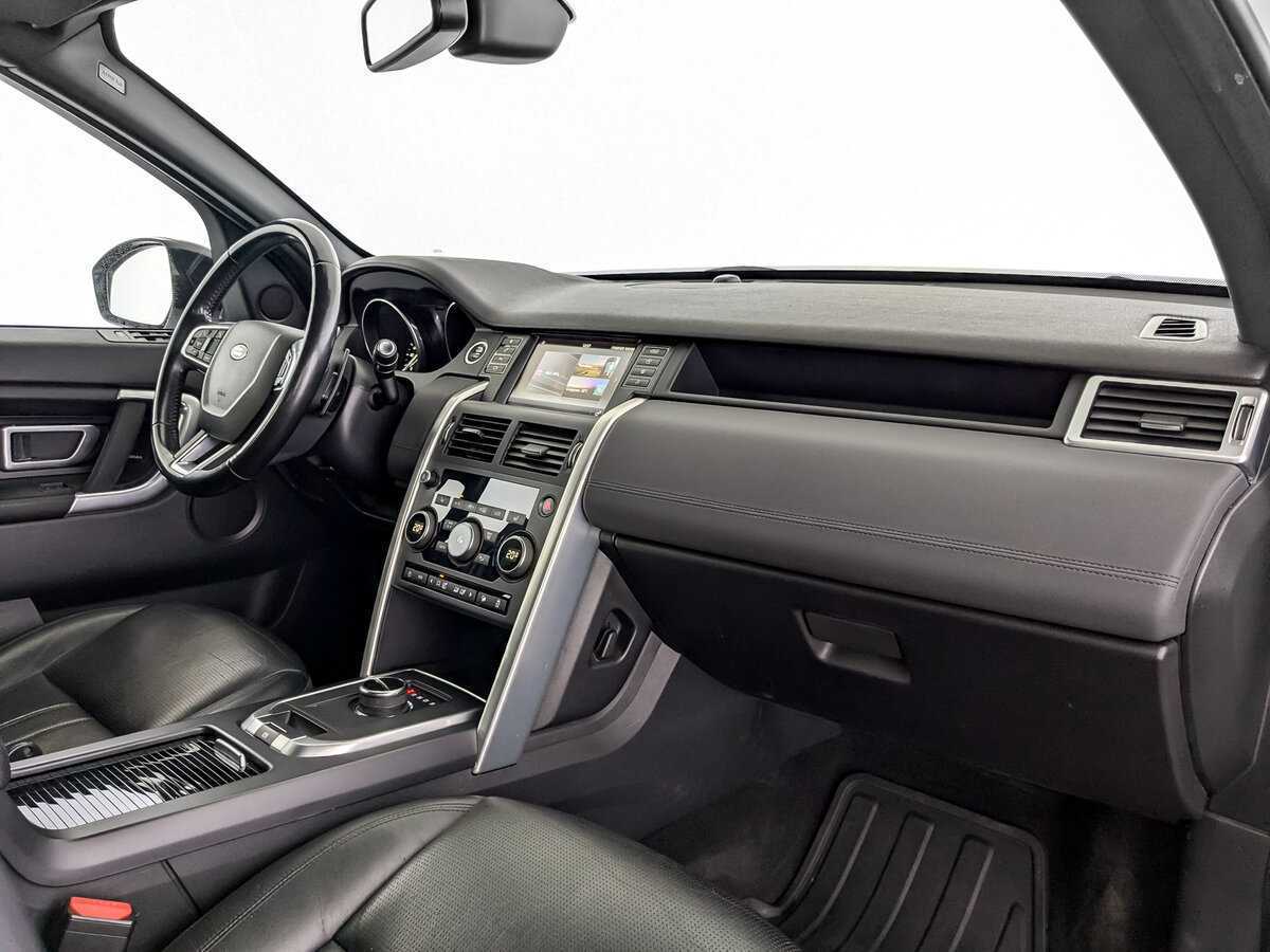 Land Rover Discovery Sport 2017 года с пробегом. Фото: #8