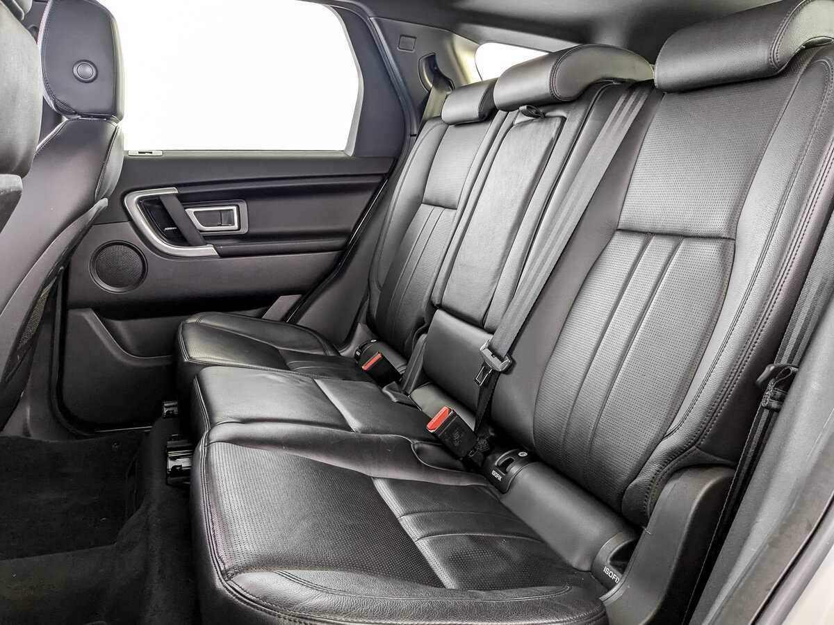 Land Rover Discovery Sport 2017 года с пробегом. Фото: #9