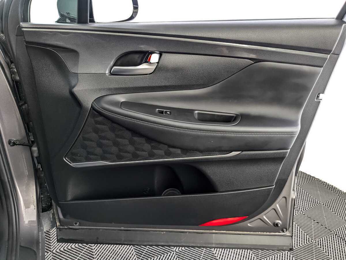 Hyundai Santa Fe 2021 года с пробегом. Фото: #20