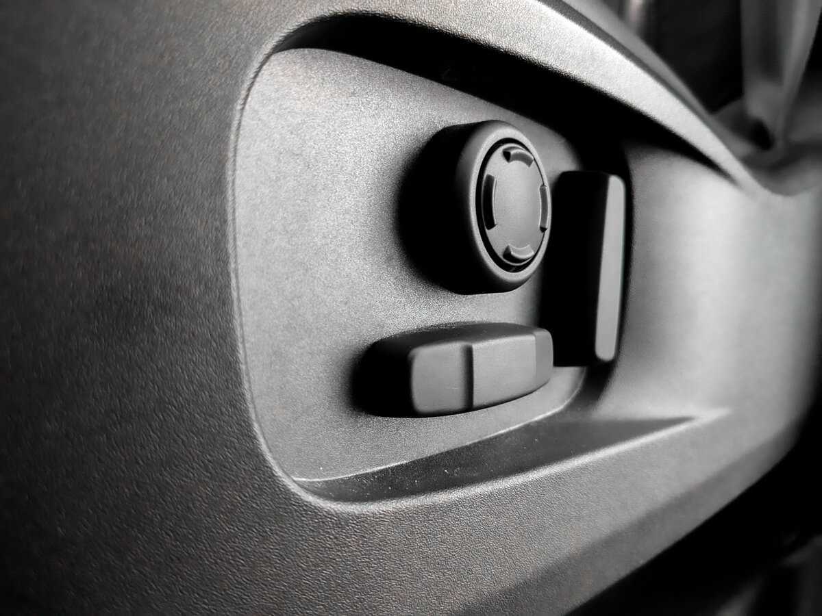 Land Rover Defender 2021 года с пробегом. Фото: #16