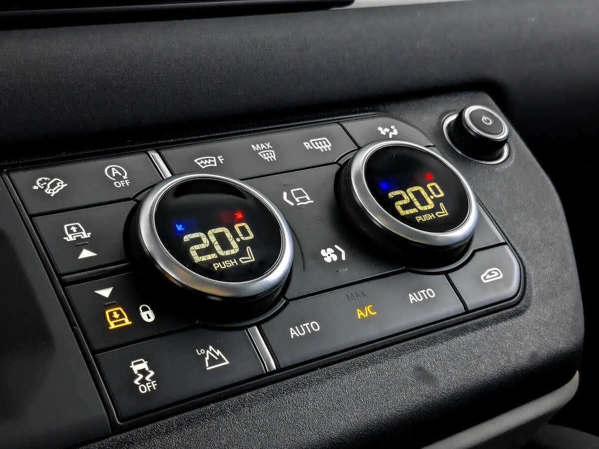 Land Rover Defender 2021 года с пробегом. Фото: #22