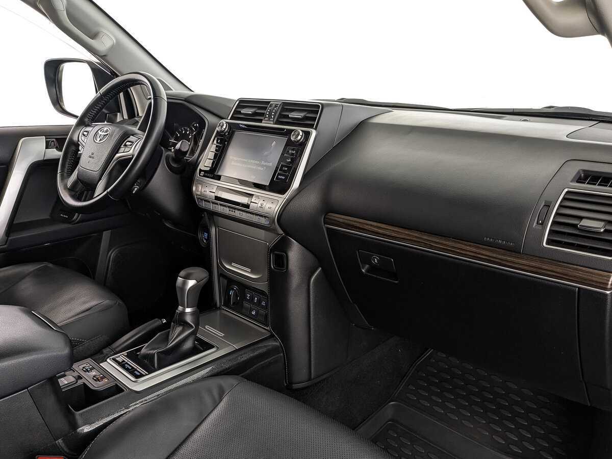 Toyota Land Cruiser Prado 2020 года с пробегом. Фото: #8