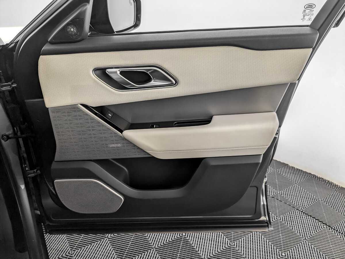 Land Rover Range Rover Velar 2017 года с пробегом. Фото: #21