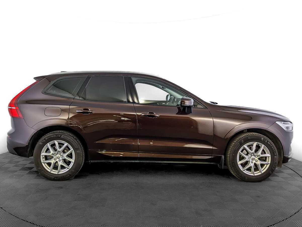 Volvo XC60 2020 года с пробегом. Фото: #3