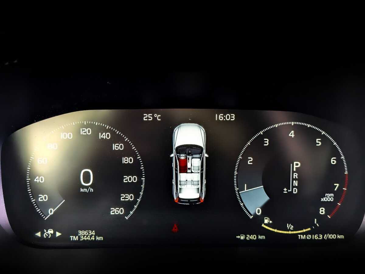 Volvo XC60 2020 года с пробегом. Фото: #10