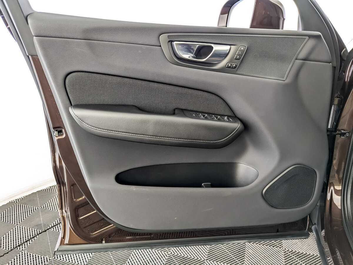 Volvo XC60 2020 года с пробегом. Фото: #14