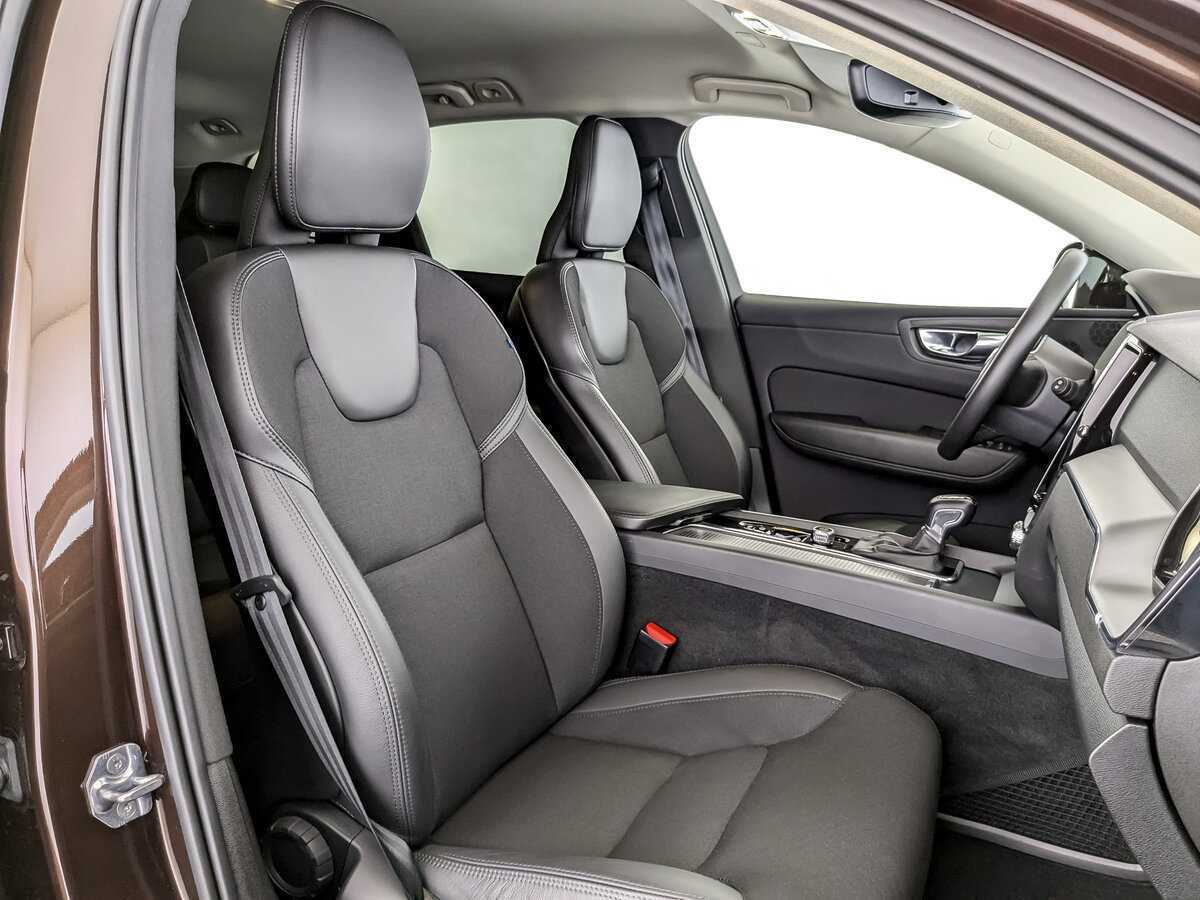 Volvo XC60 2020 года с пробегом. Фото: #20