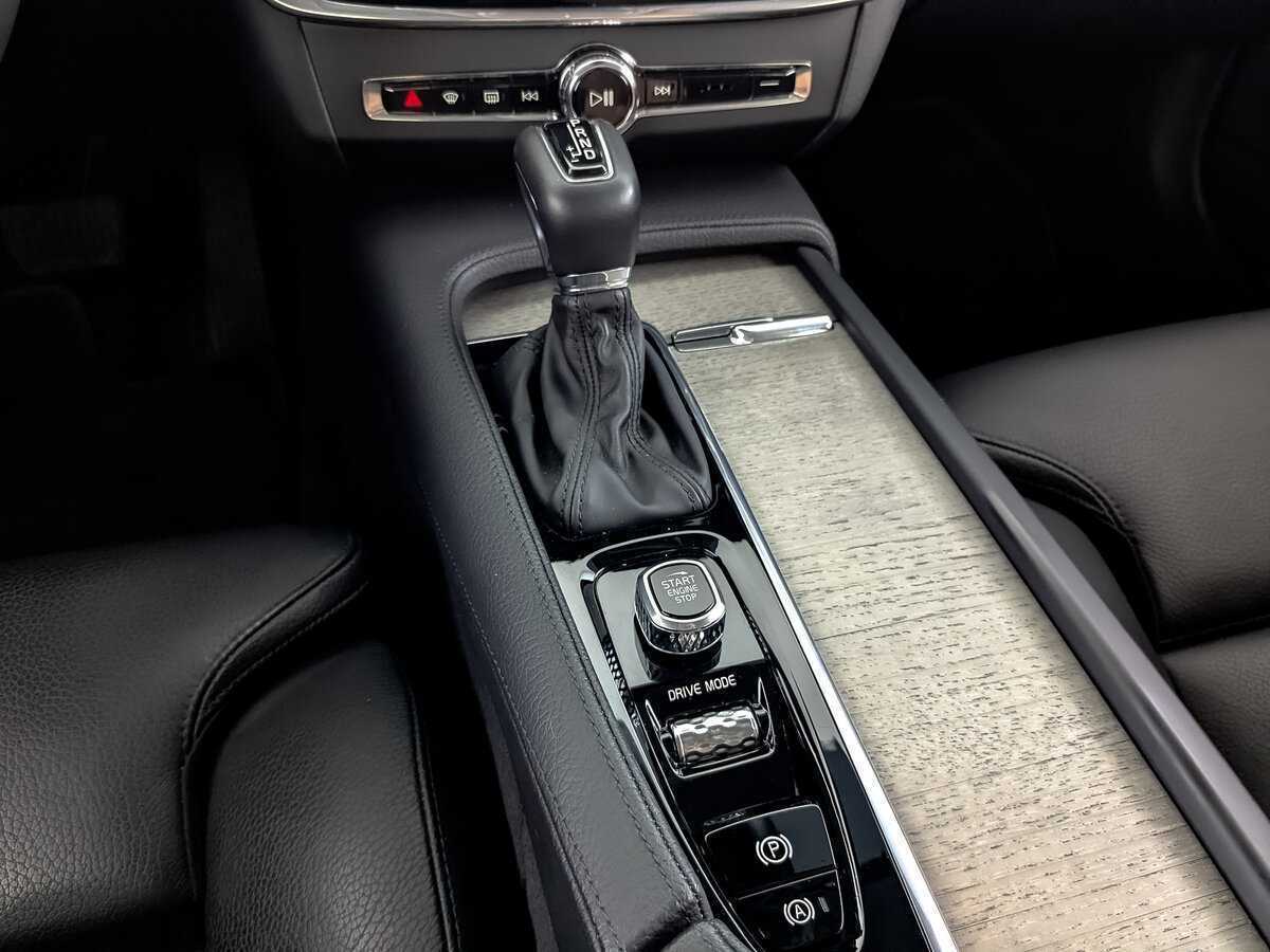 Volvo S90 2021 года с пробегом. Фото: #21