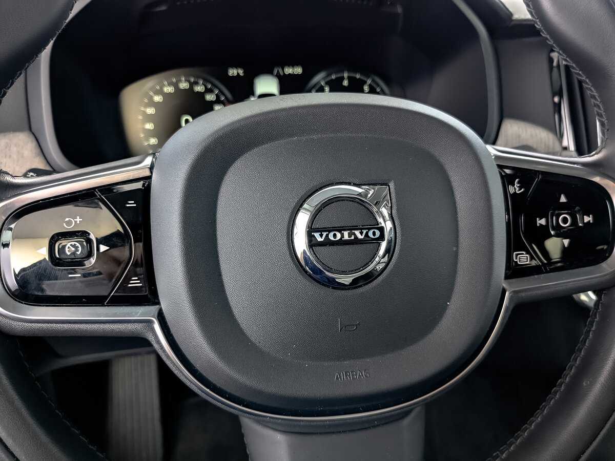 Volvo S90 2021 года с пробегом. Фото: #23