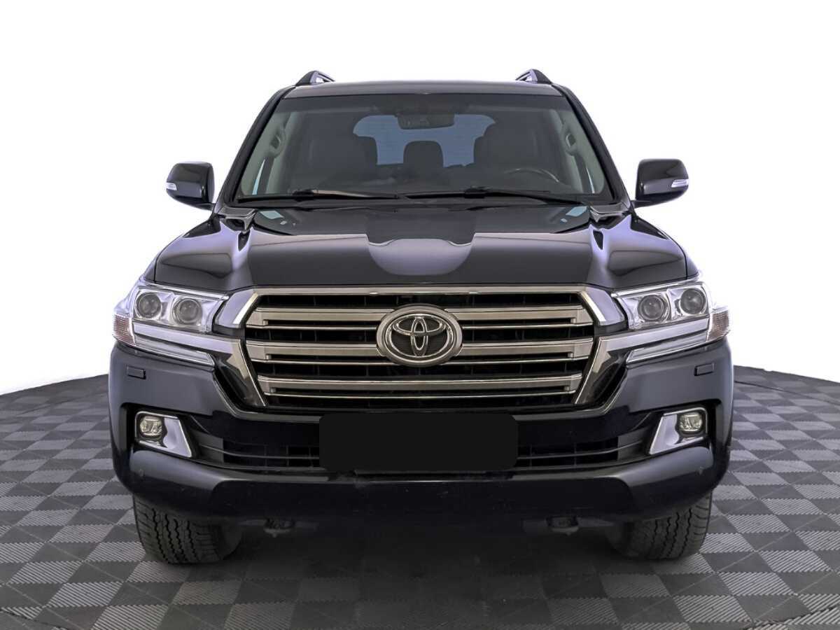 Toyota Land Cruiser 2017 года с пробегом. Фото: #1