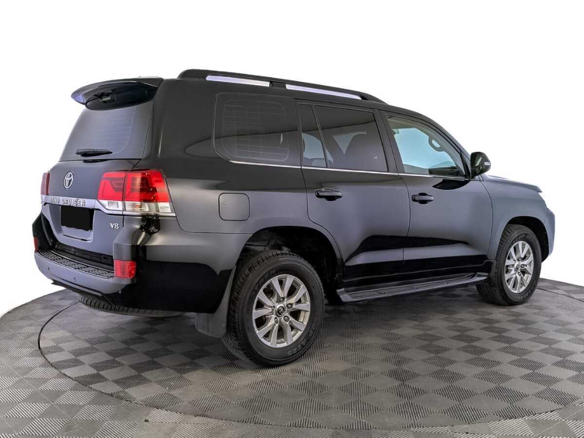 Toyota Land Cruiser 2017 года с пробегом. Фото: #4