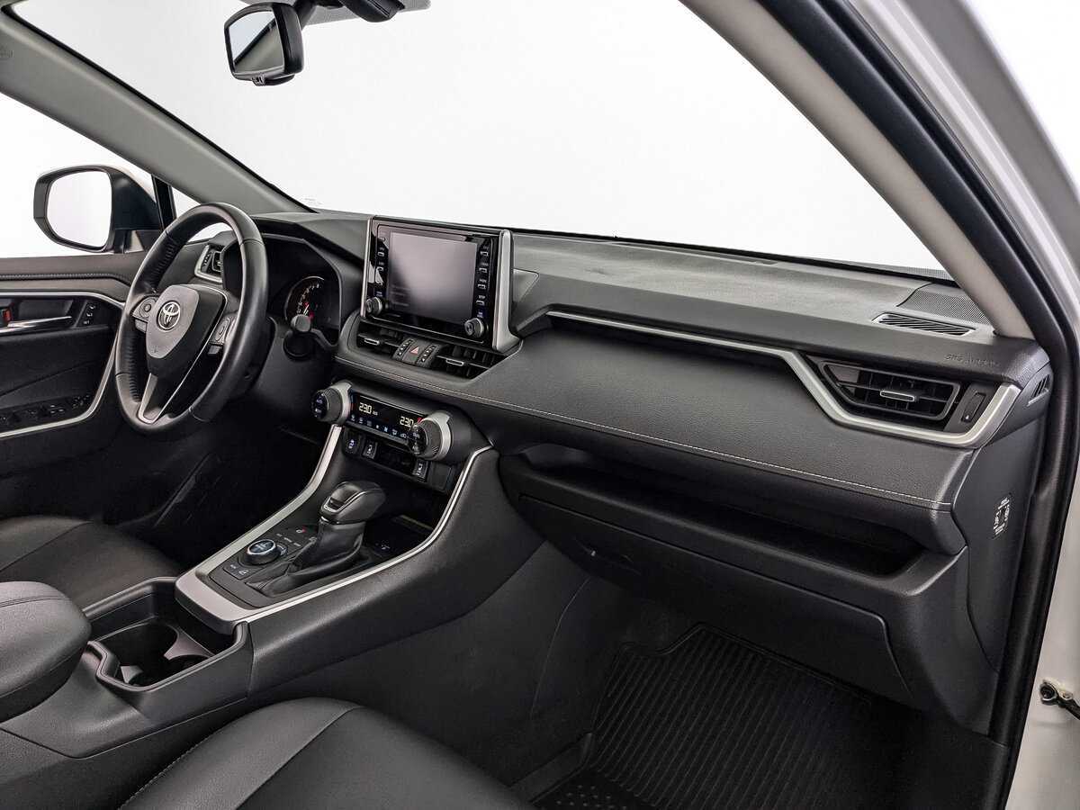 Toyota RAV4 2021 года с пробегом. Фото: #8