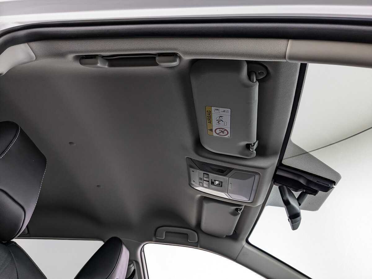 Toyota RAV4 2021 года с пробегом. Фото: #18